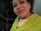 Contrat&eacute_ a una empleada domestica MILF y es muy traviesa, me encanta ver ese culo, no pude y me la termino foll&aacute_rmela.
